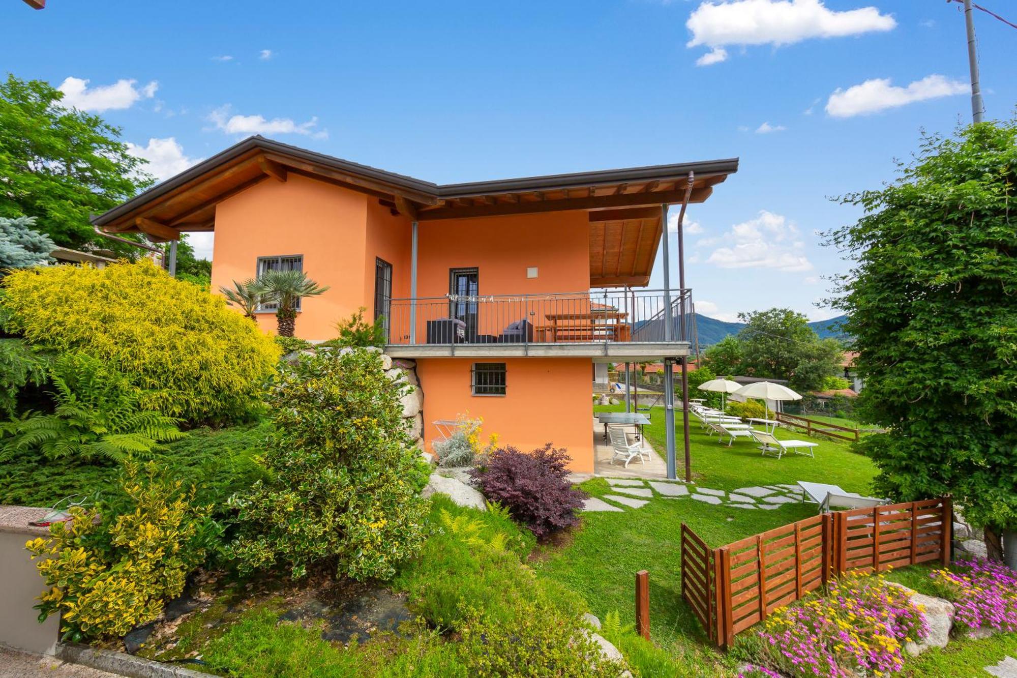 Villa Laura Private Pool And Garden - Happy Rentals Besozzo Экстерьер фото