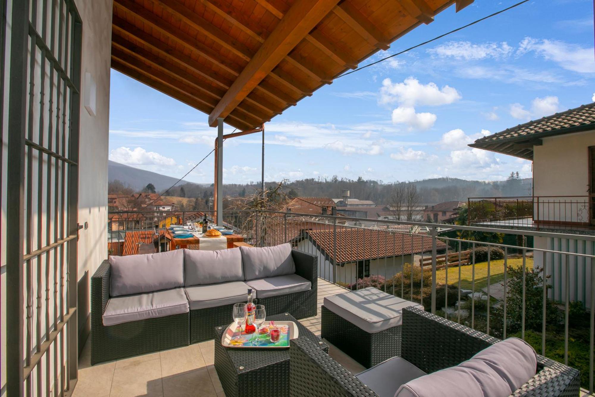 Villa Laura Private Pool And Garden - Happy Rentals Besozzo Экстерьер фото