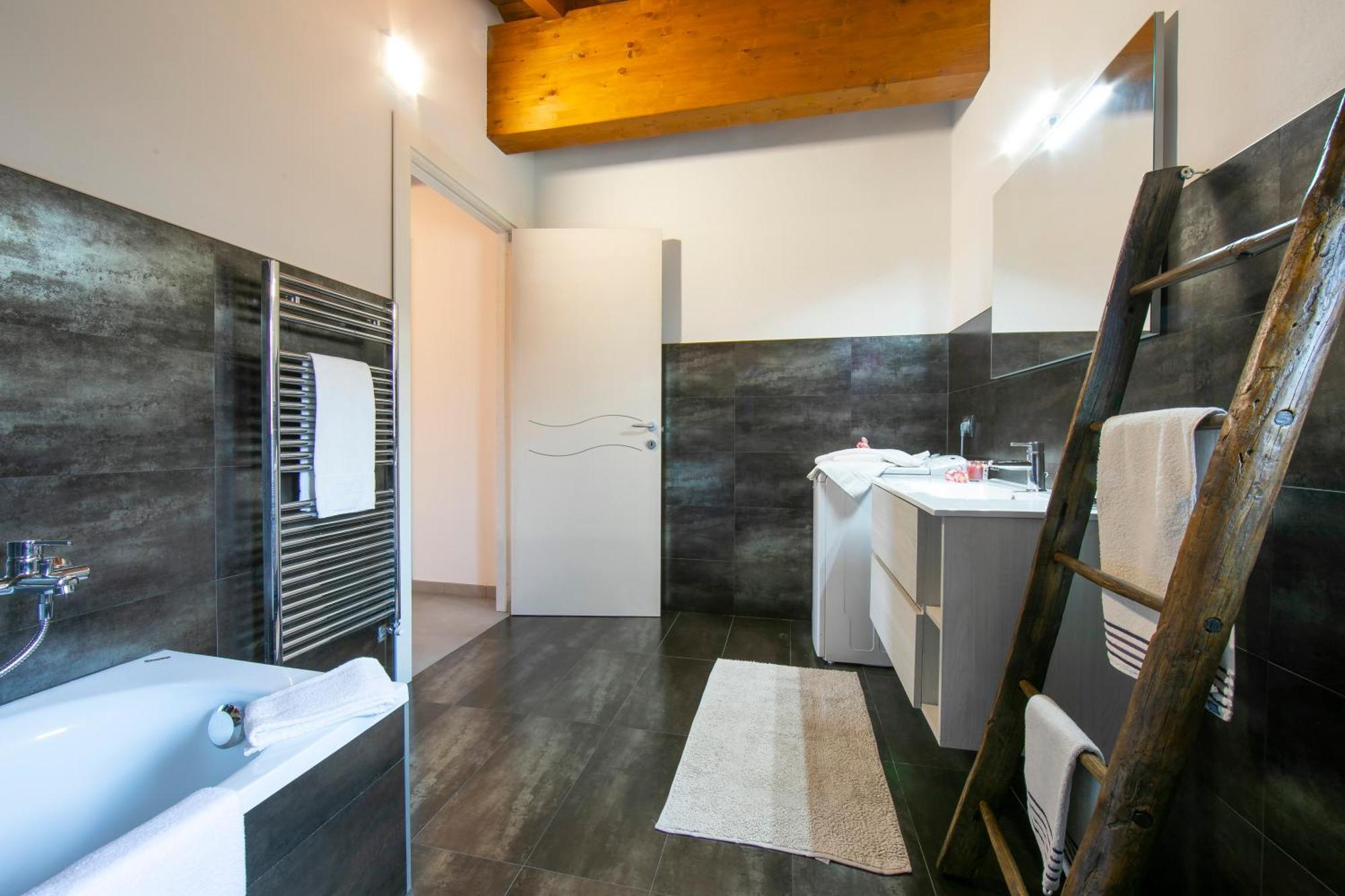Villa Laura Private Pool And Garden - Happy Rentals Besozzo Экстерьер фото