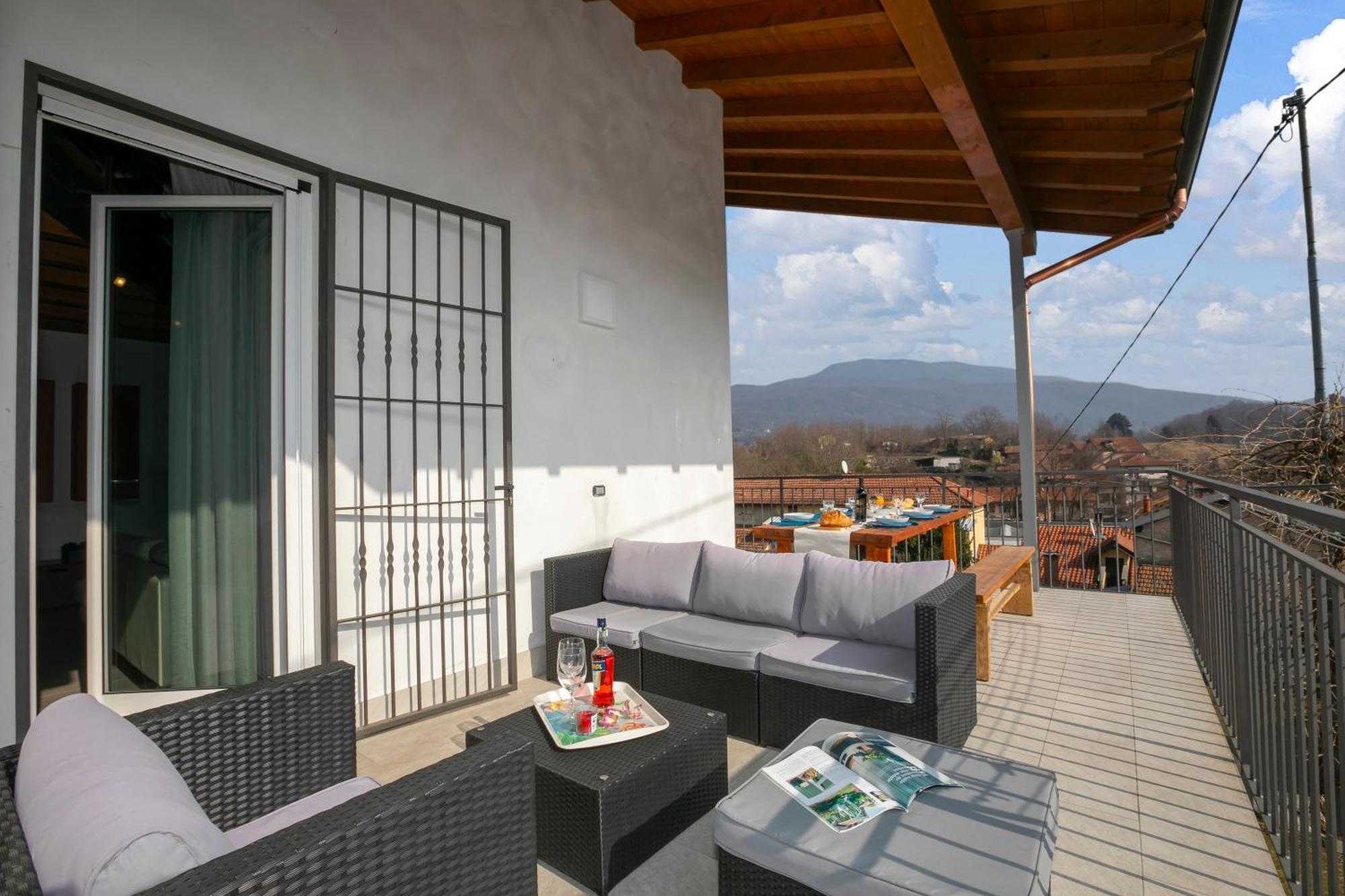 Villa Laura Private Pool And Garden - Happy Rentals Besozzo Экстерьер фото